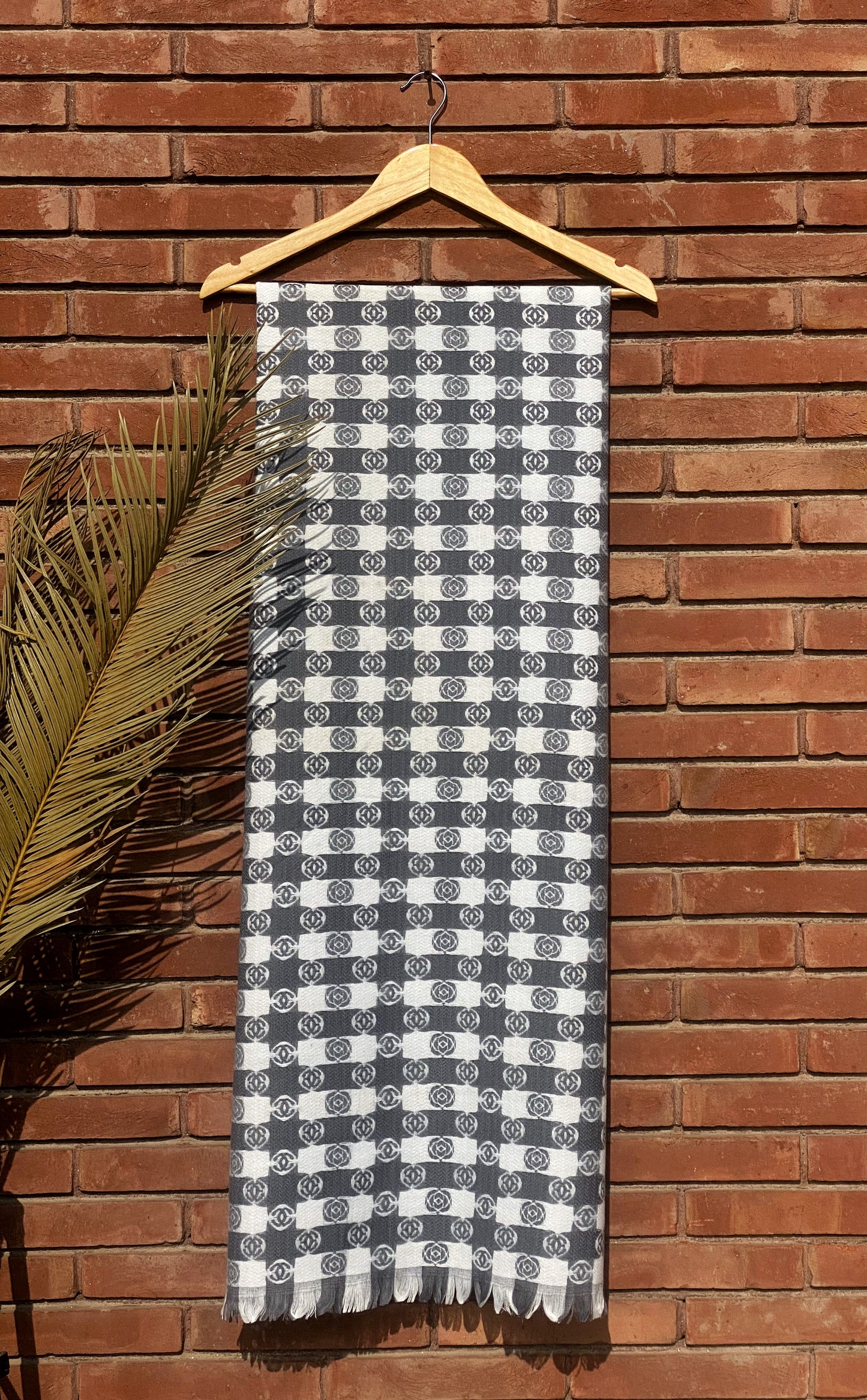 Grey Checkered Design Scarf CG-25-001